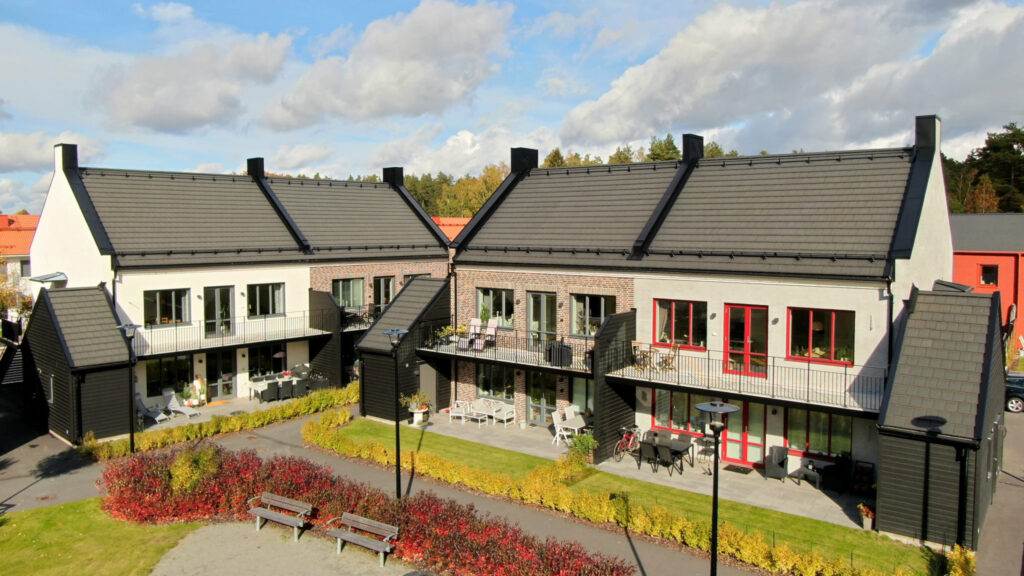 ENGLISH STYLE APARTMENT BUILDINGS IN VÄXJÖ, SWEDEN