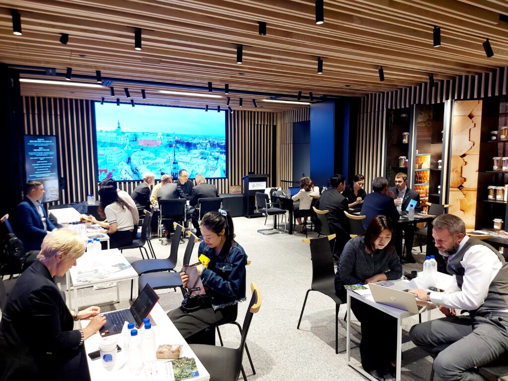 Puitmajasektori ärimissioon Lõuna-Koreas. Ärikohtumise Estonian Business Hubis Seoulis. Foto: EAS