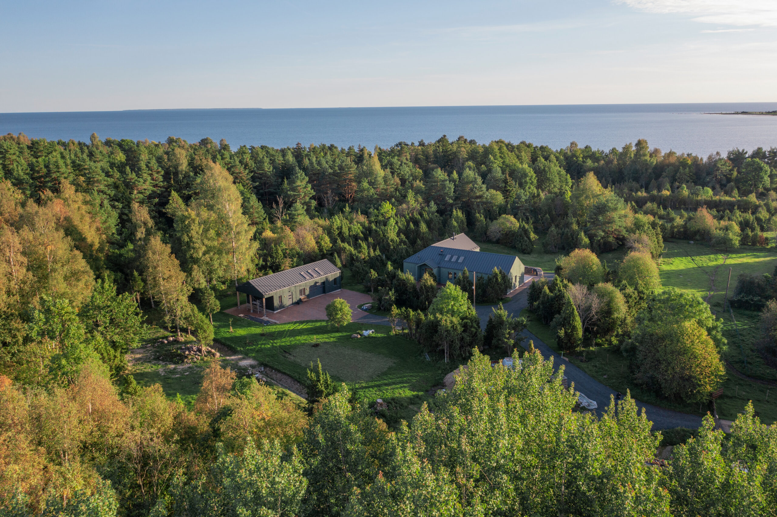 EstHus OÜ Private House in Pärnumaa – Prefab House of the Year 2025 AkzoNobel Best Colour Solution Award. Photo: Sepamaa