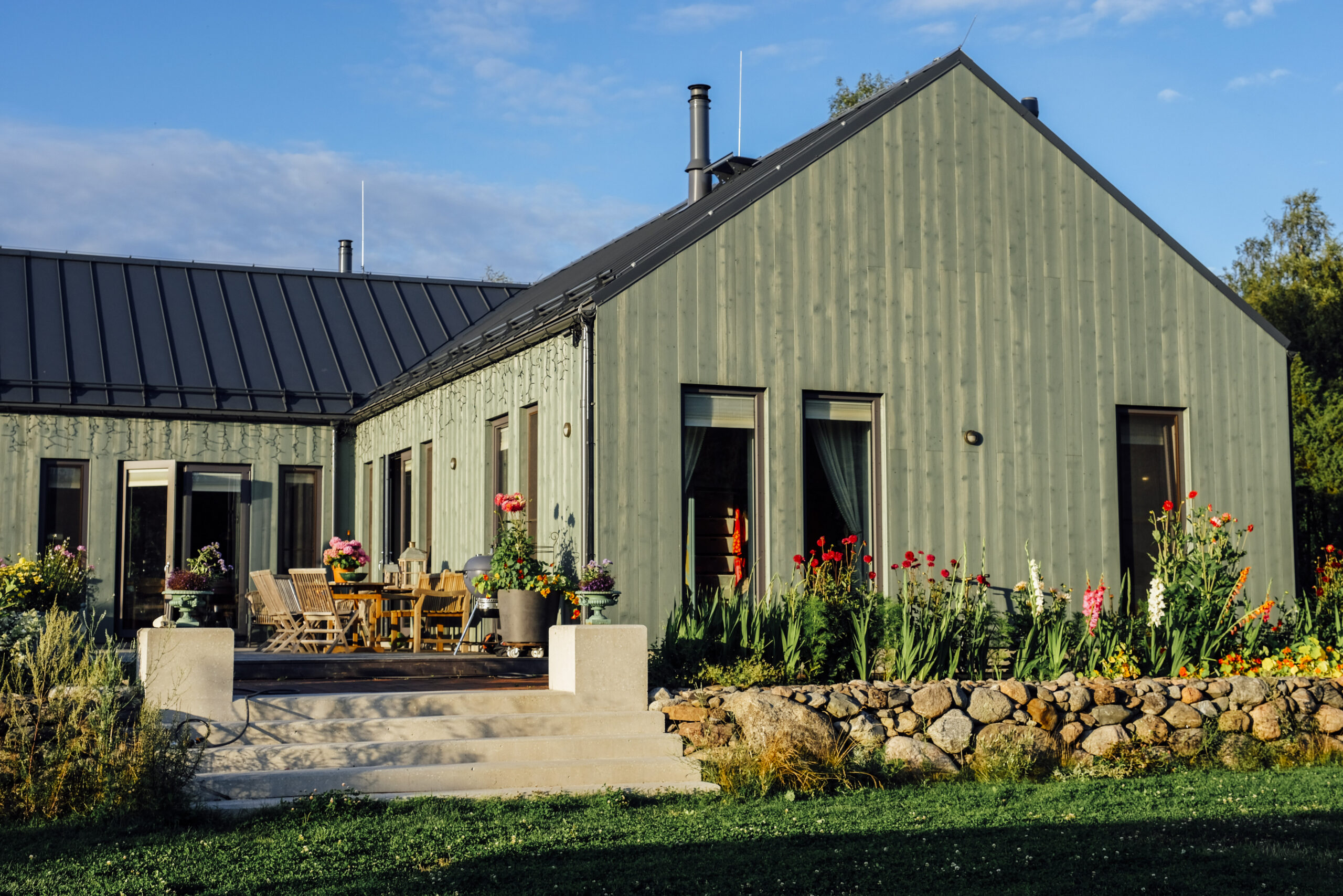 EstHus OÜ Private House in Pärnumaa – Prefab House of the Year 2025 AkzoNobel Best Colour Solution Award. Photo: Sepamaa