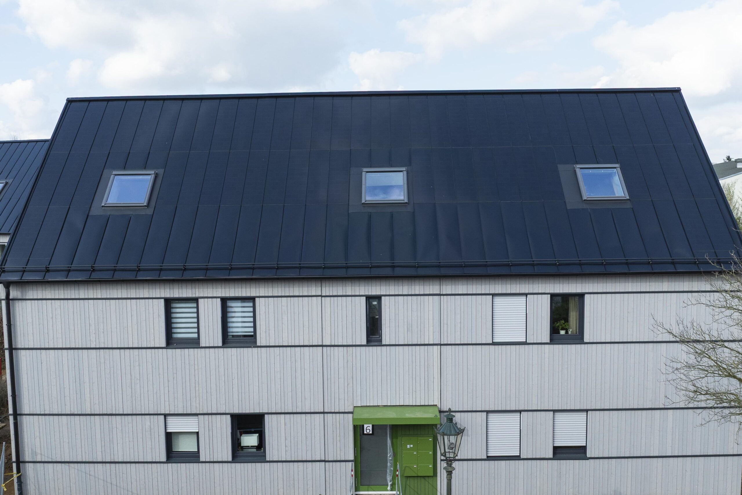 Aasta Tehasemaja 2025 - parim fassaadielementide projekt Welement AS tehaseline renoveerimine Saksamaal. Arhitekt: Renowate. Foto: Renowate