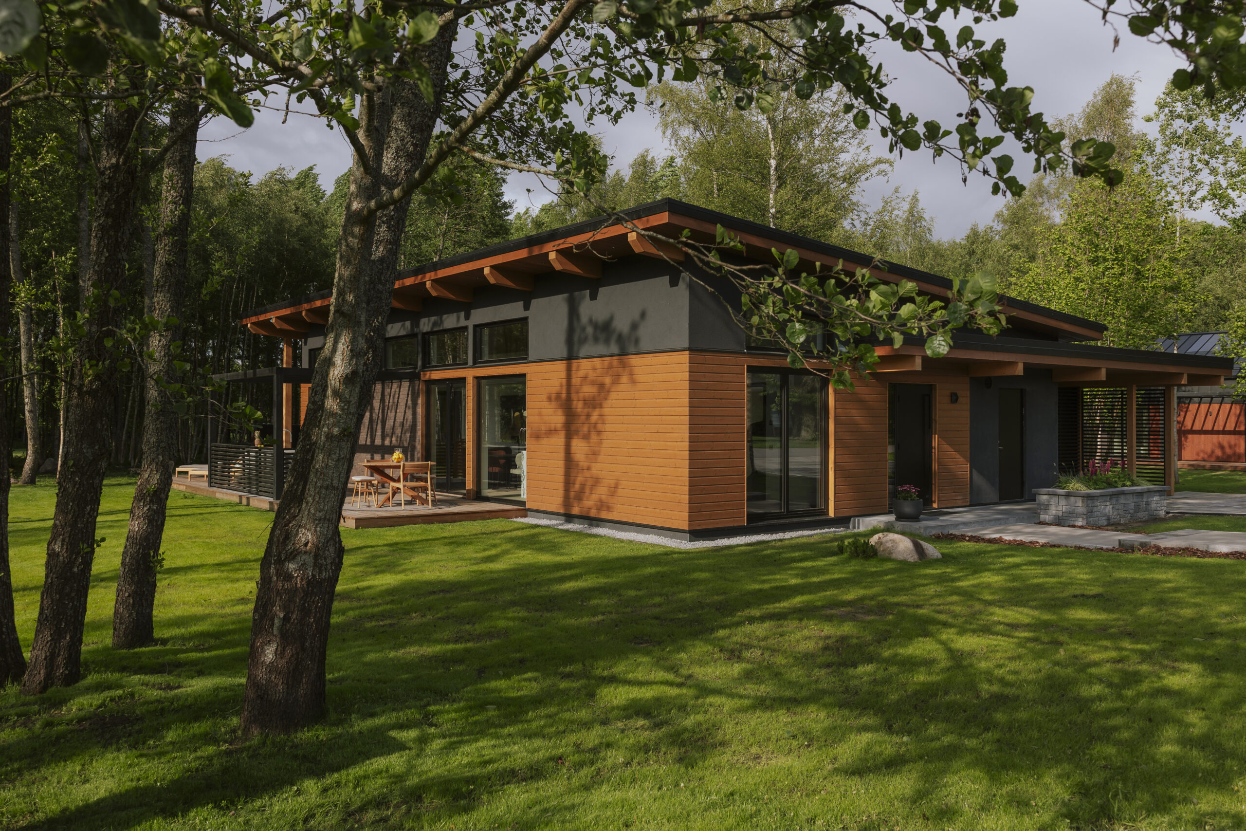 Nord Homes OÜ elementmaja Jõelähtmes. Arhitekt: Nordwell arhitektid (Jörgen Vendik, Marie Assmann). Foto: Edmond Mäll