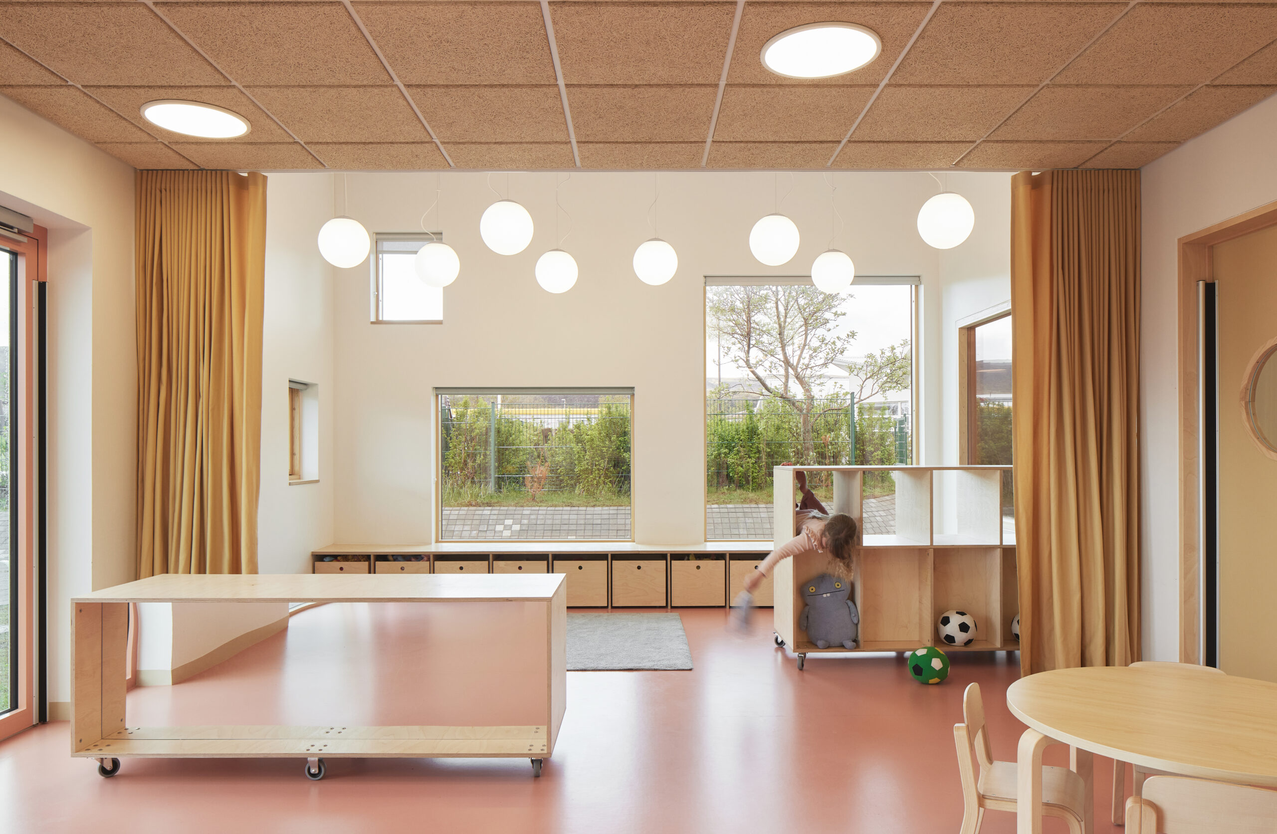Aasta Tehasemaja 2026 parim avalik hoone – Timbeco Woodhouse OÜ lasteaed Islandil. Arhitekt: Marimo Architects. Insener: Alar Oinus. Foto: Nanne Springer
